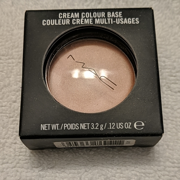mac cream base hush